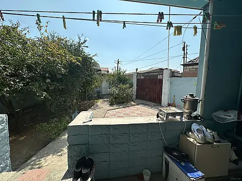 Satılır 4 otaqlı həyət evi 140 m²