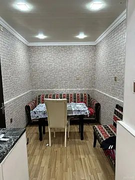 Satılır 4 otaqlı həyət evi 140 m²