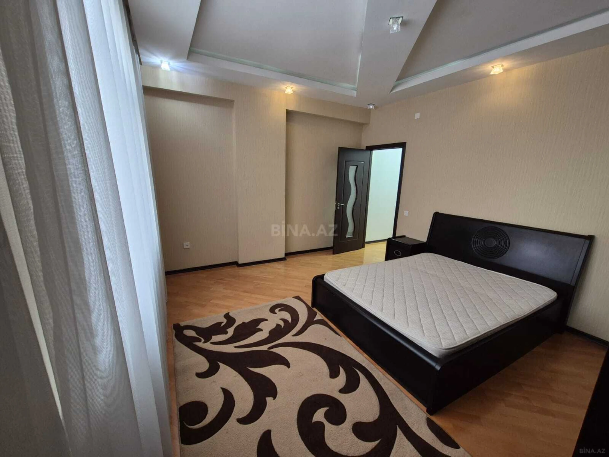 Kirayə verilir 3 otaqlı mənzil 100 m²