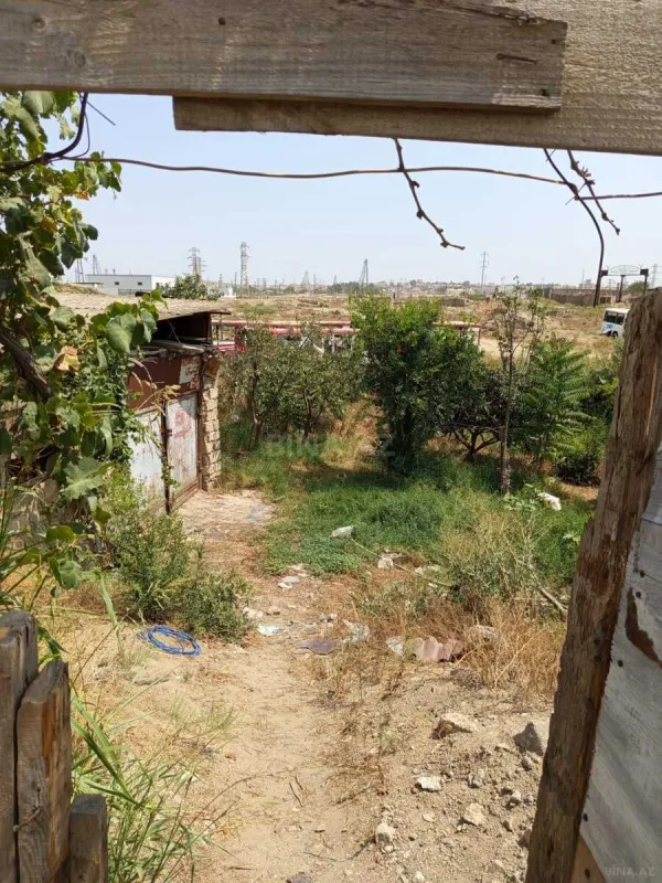 Satılır 1 otaqlı həyət evi 90 m²