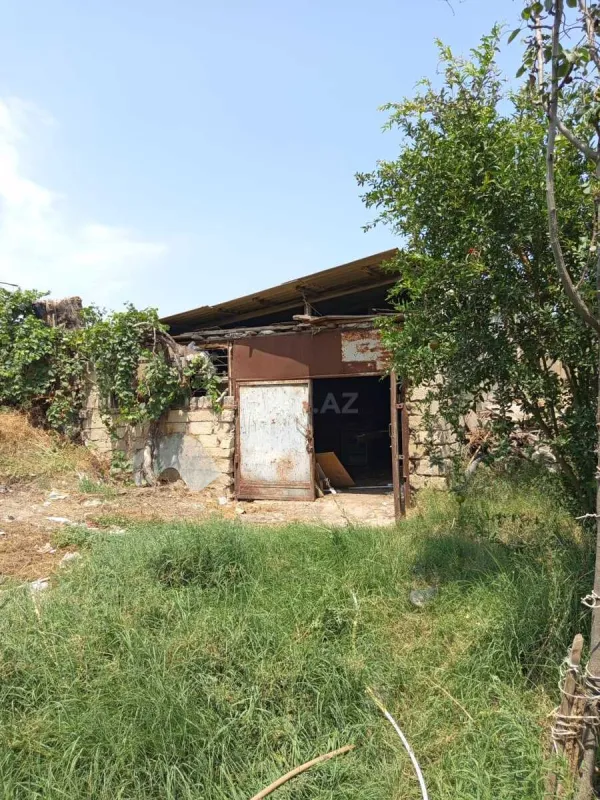 Satılır 1 otaqlı həyət evi 90 m²