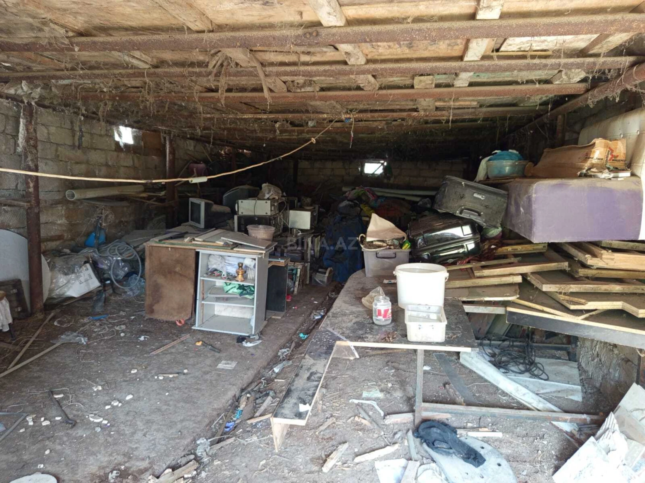 Satılır 1 otaqlı həyət evi 90 m²