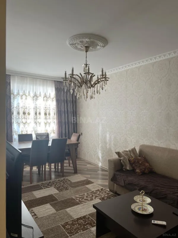 Satılır 4 otaqlı mənzil 110 m²