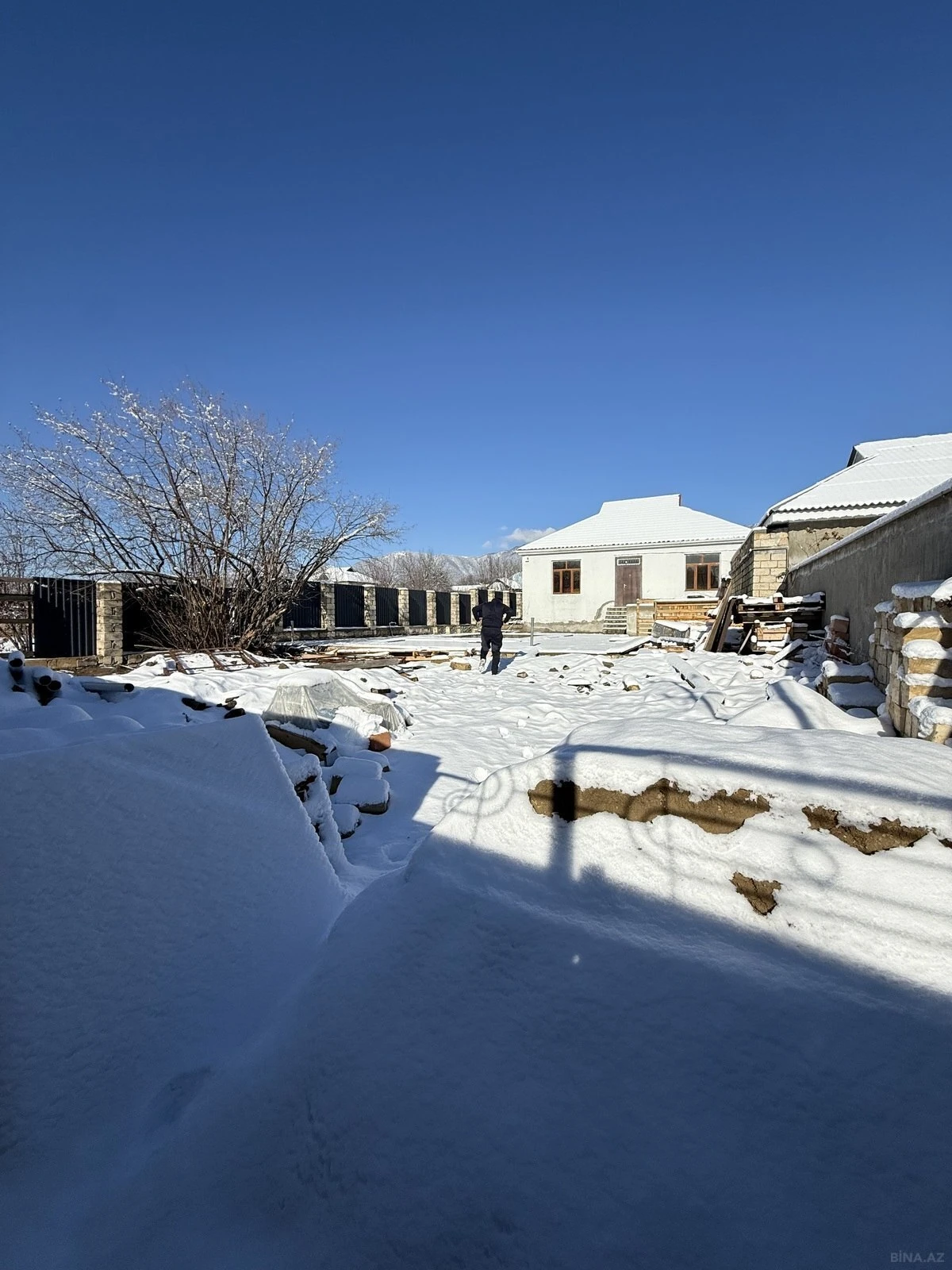 Satılır 5 otaqlı həyət evi 100 m²