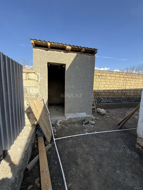 Satılır 5 otaqlı həyət evi 100 m²