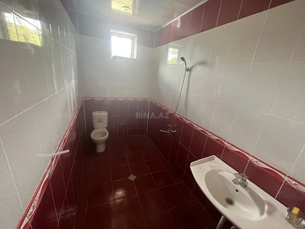 Satılır 5 otaqlı həyət evi 100 m²