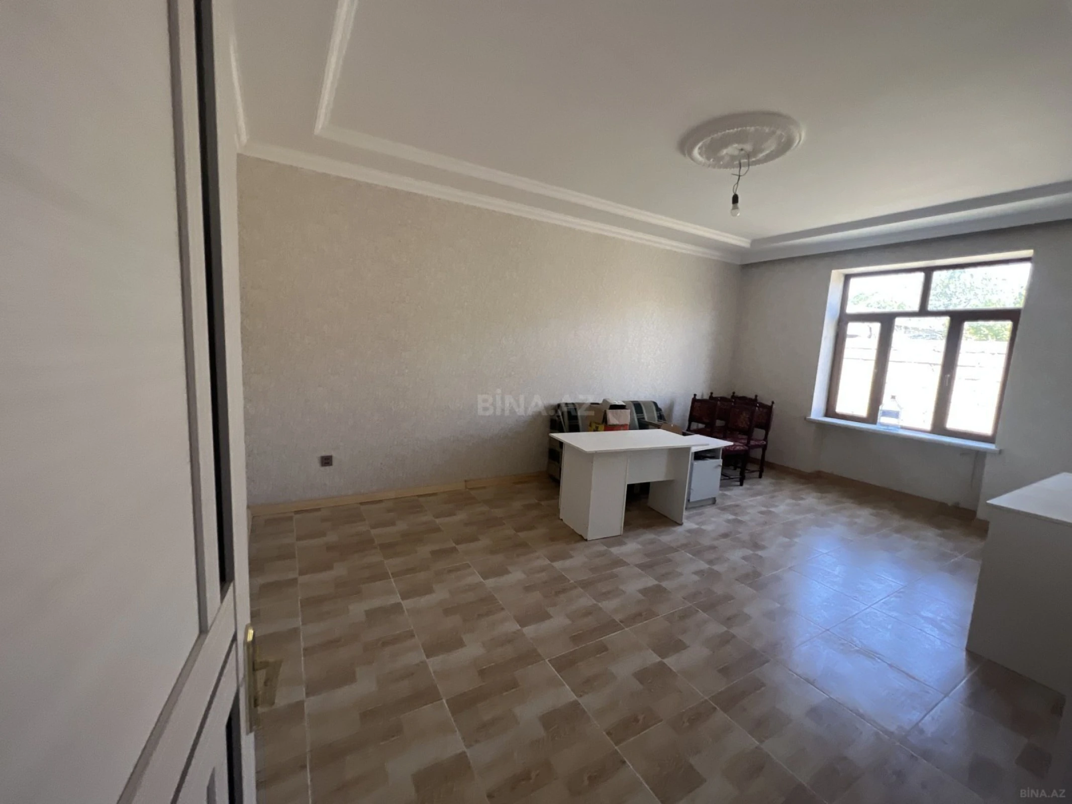 Satılır 5 otaqlı həyət evi 100 m²