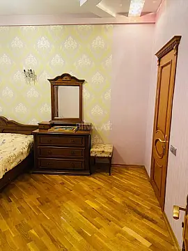 Kirayə verilir 3 otaqlı mənzil 120 m²