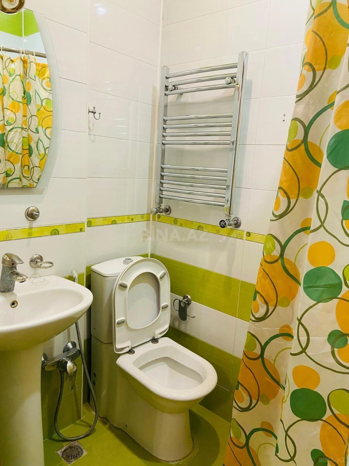 Kirayə verilir 3 otaqlı mənzil 120 m²