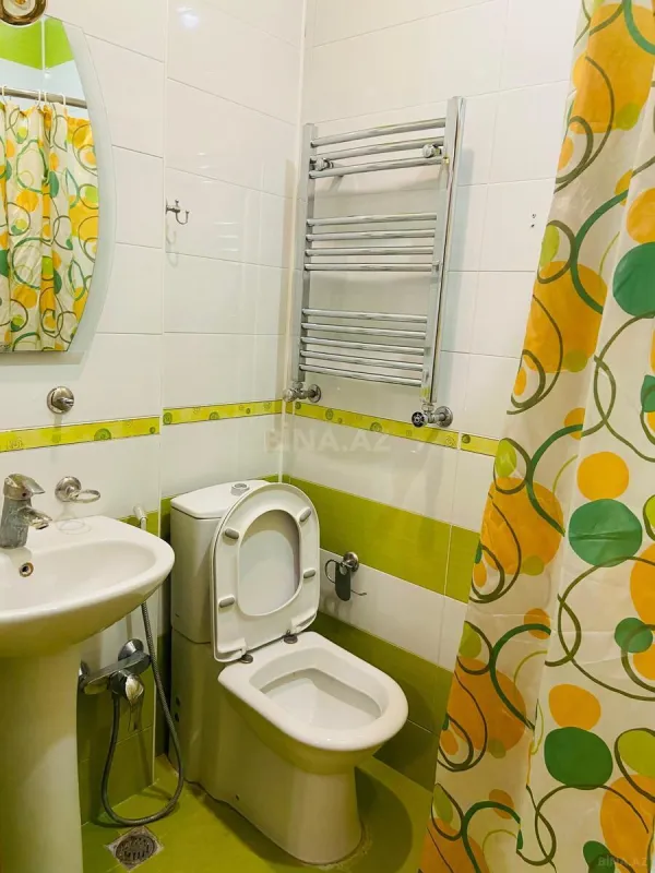 Kirayə verilir 3 otaqlı mənzil 120 m²