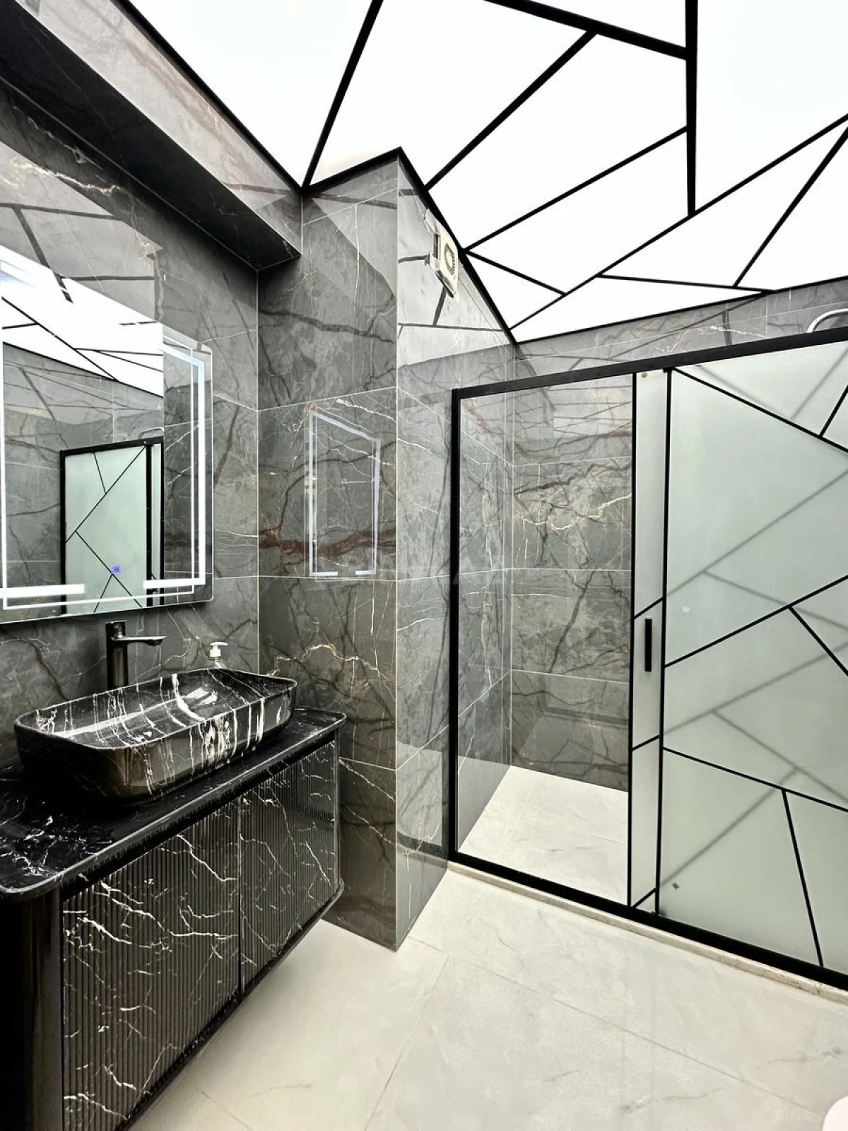 Satılır 3 otaqlı mənzil 74.5 m²