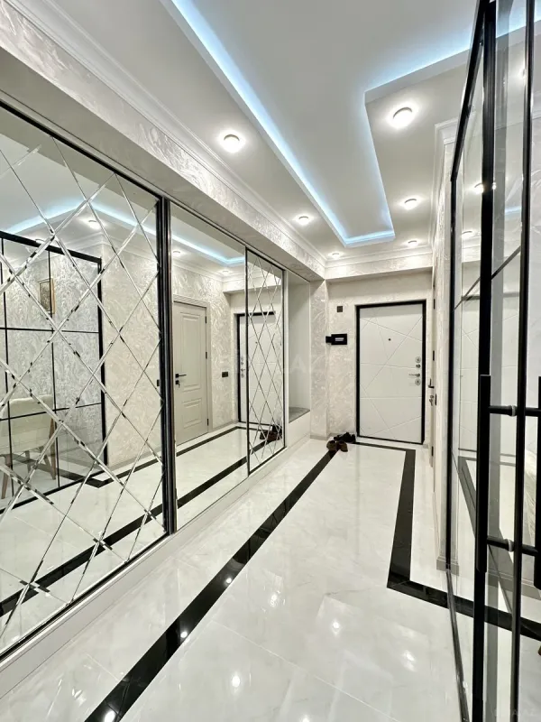 Satılır 3 otaqlı mənzil 74.5 m²