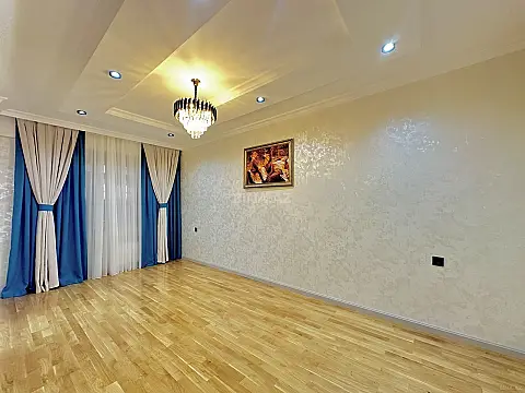 Satılır 3 otaqlı mənzil 74.5 m²