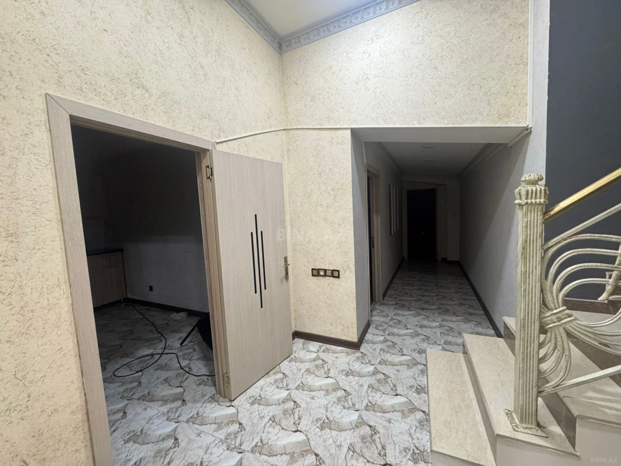 Kirayə verilir obyekt 250 m²