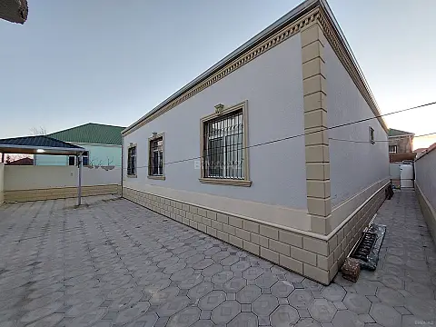Satılır 4 otaqlı həyət evi 124 m²