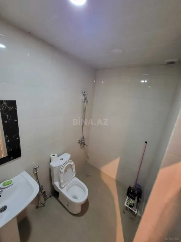 Satılır 2 otaqlı mənzil 65 m²