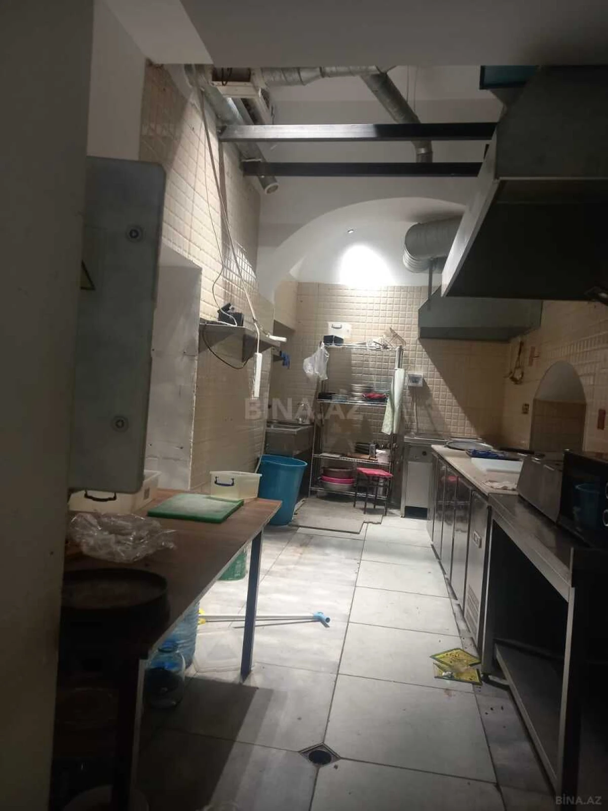 Kirayə verilir obyekt 90 m²