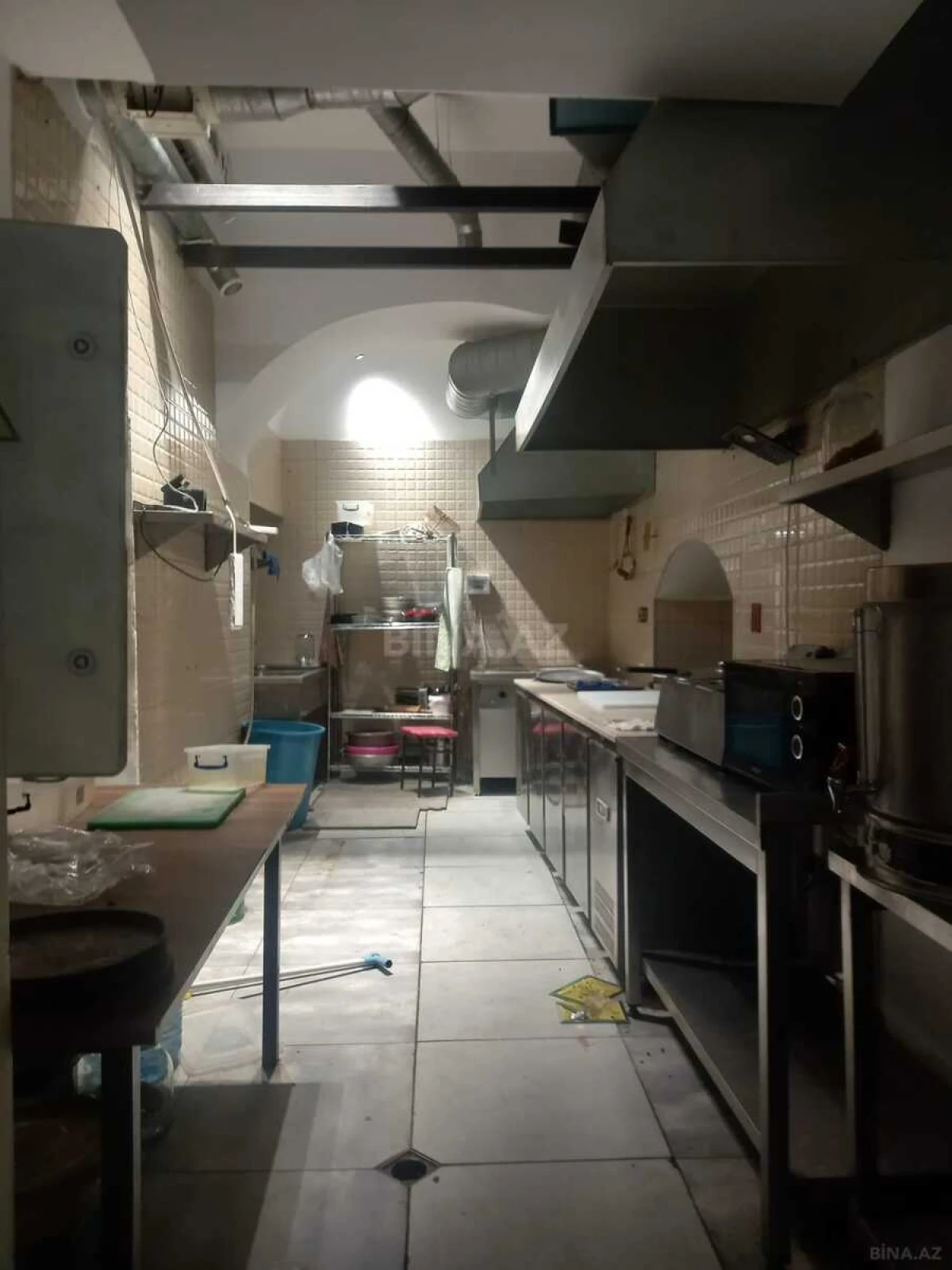 Kirayə verilir obyekt 90 m²