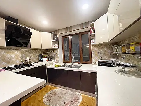 Satılır 4 otaqlı mənzil 82 m² — Bakı 4 otaq 82.00 m²