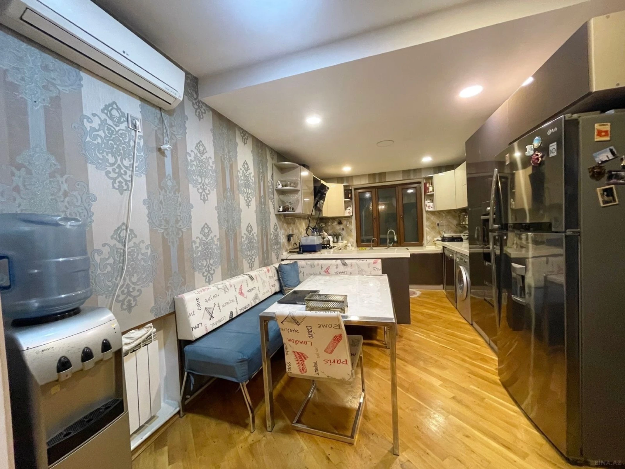 Satılır 4 otaqlı mənzil 82 m²