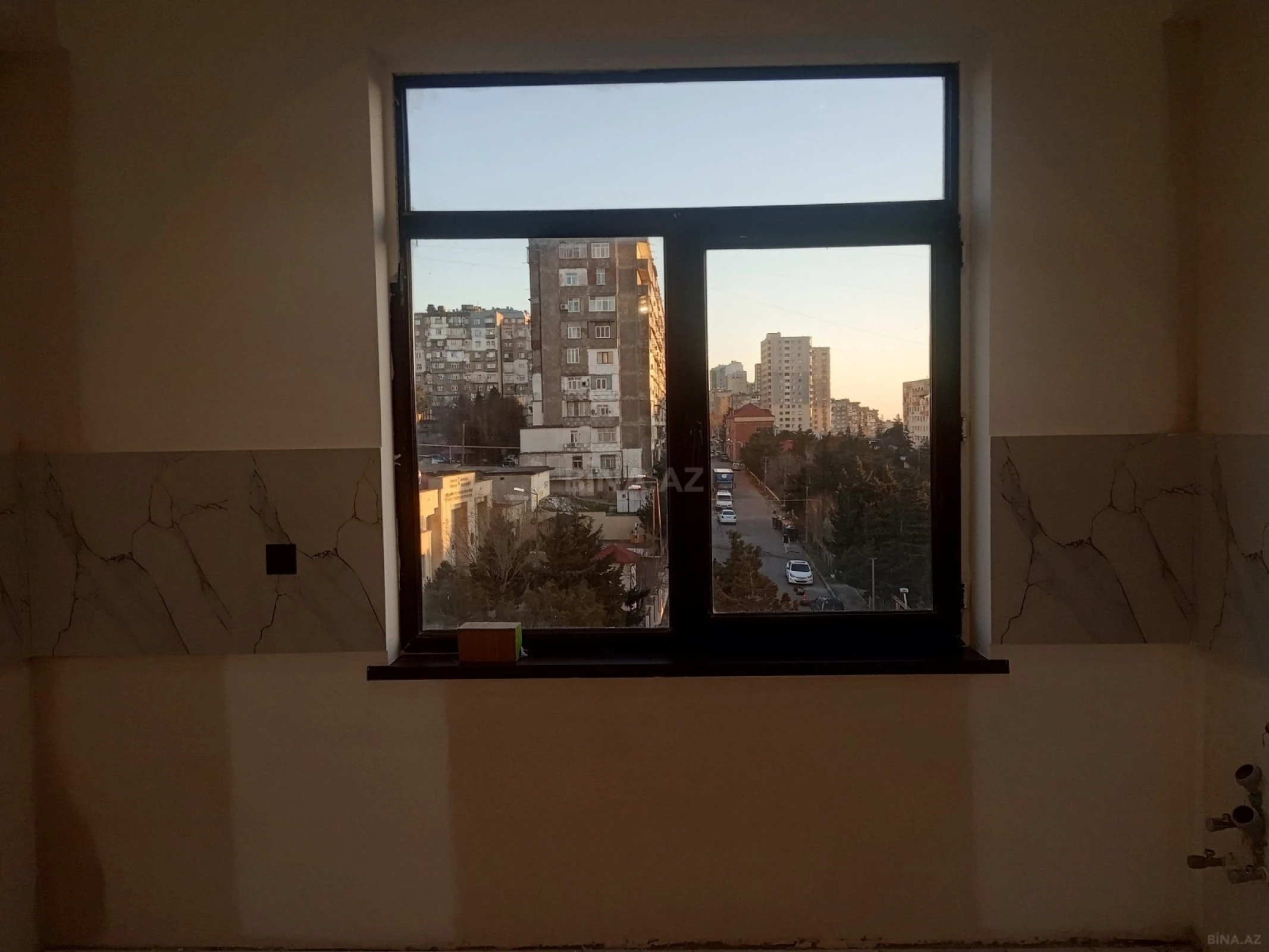 Satılır 1 otaqlı mənzil 66.5 m²