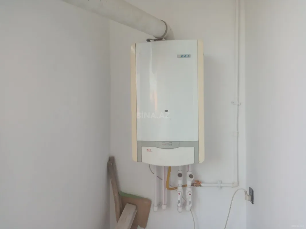 Satılır 1 otaqlı mənzil 66.5 m²