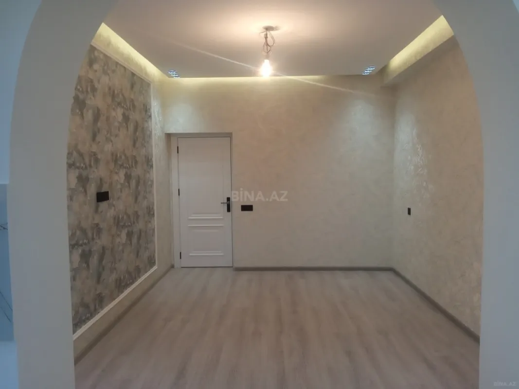 Satılır 1 otaqlı mənzil 66.5 m²
