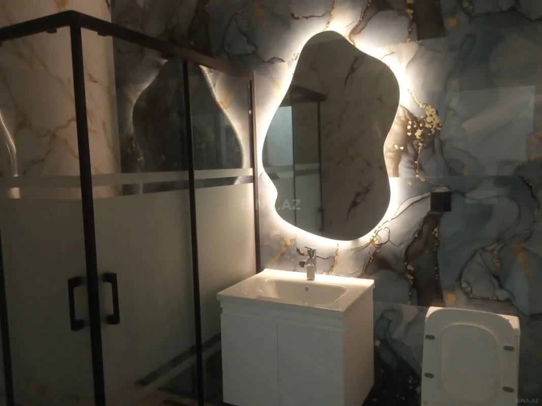 Satılır 1 otaqlı mənzil 66.5 m²