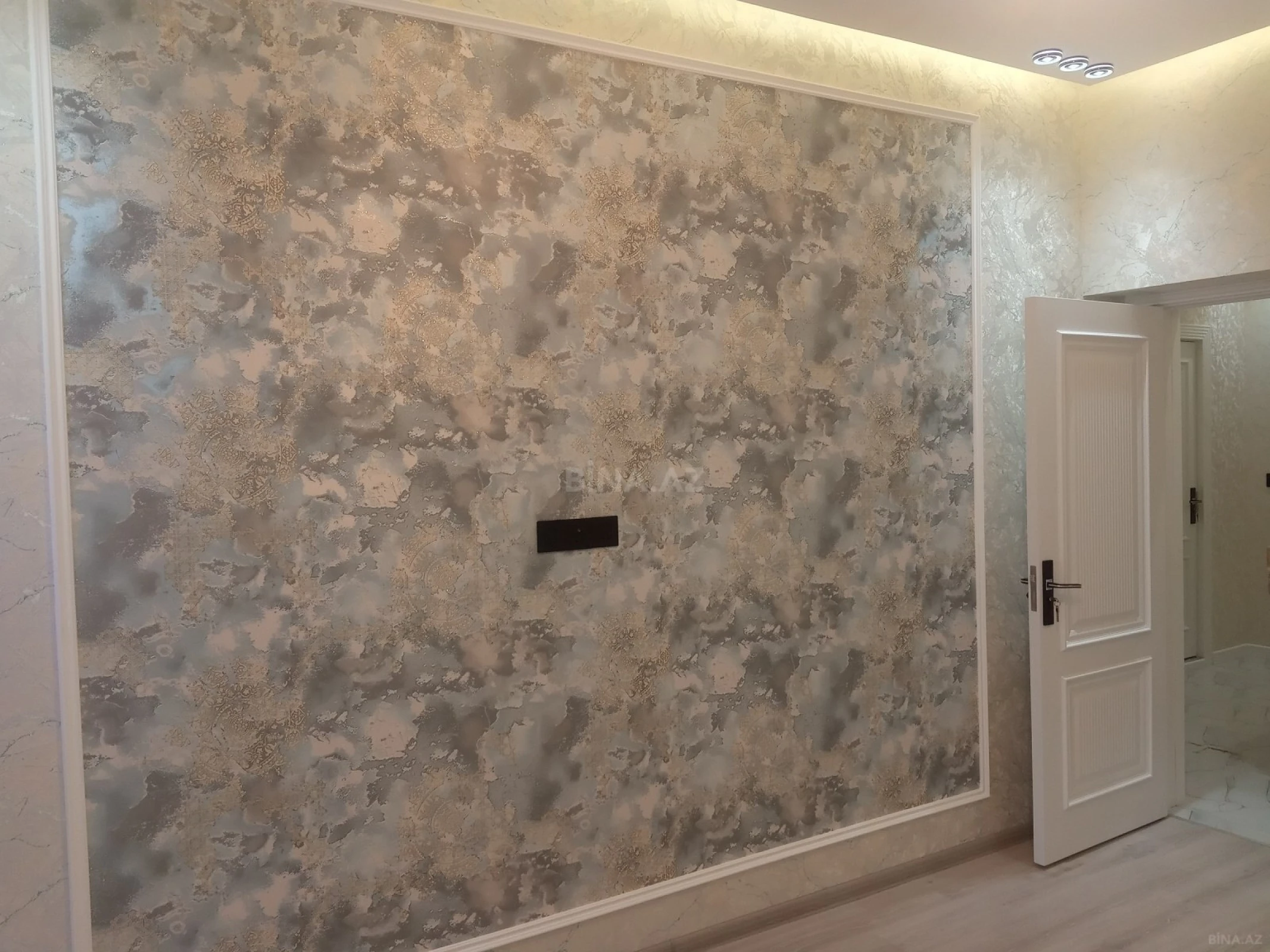 Satılır 1 otaqlı mənzil 66.5 m²