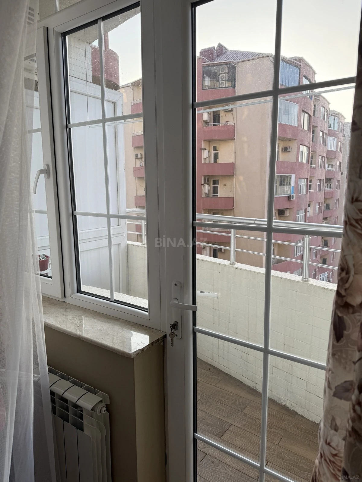 Kirayə verilir 1 otaqlı mənzil 70 m²