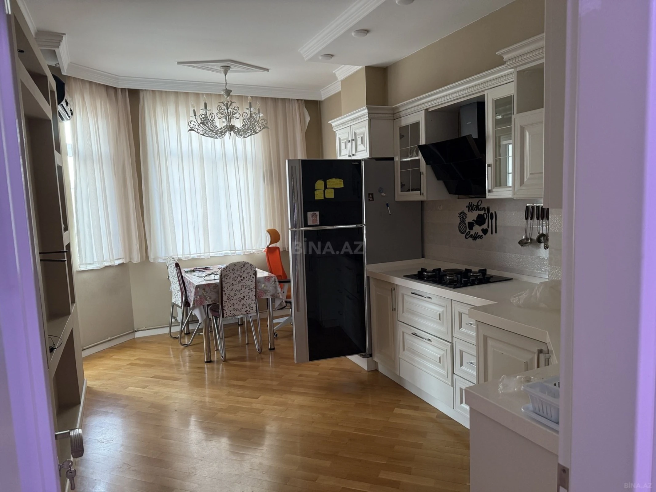 Kirayə verilir 1 otaqlı mənzil 70 m²