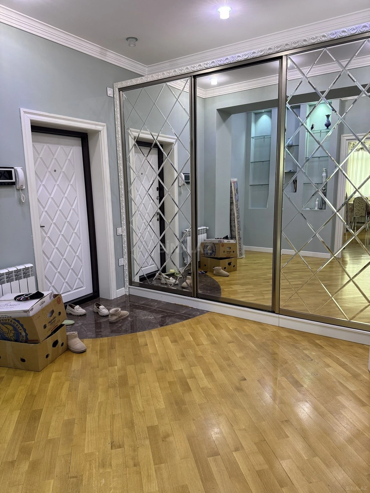 Kirayə verilir 1 otaqlı mənzil 70 m²