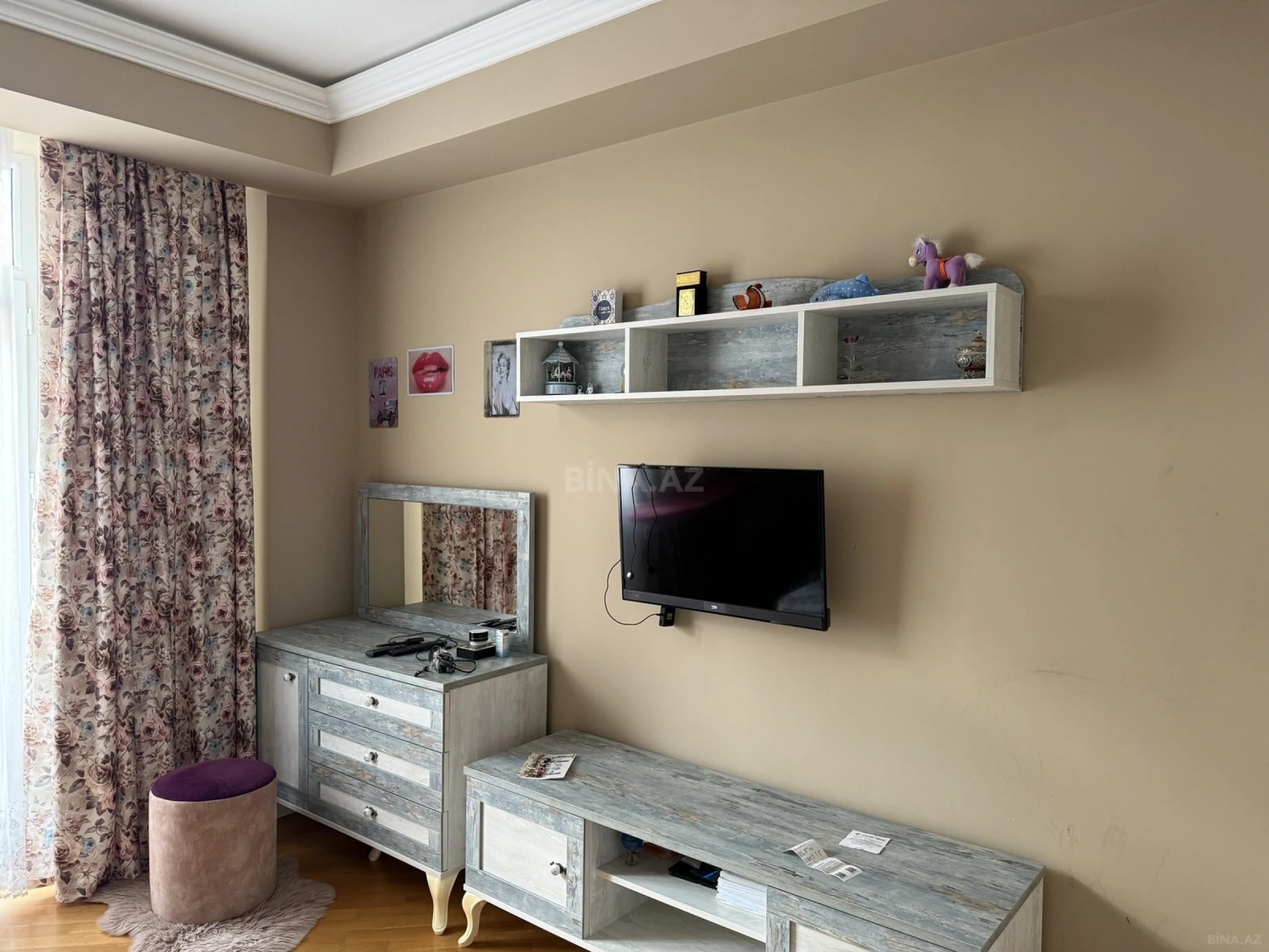 Kirayə verilir 1 otaqlı mənzil 70 m²