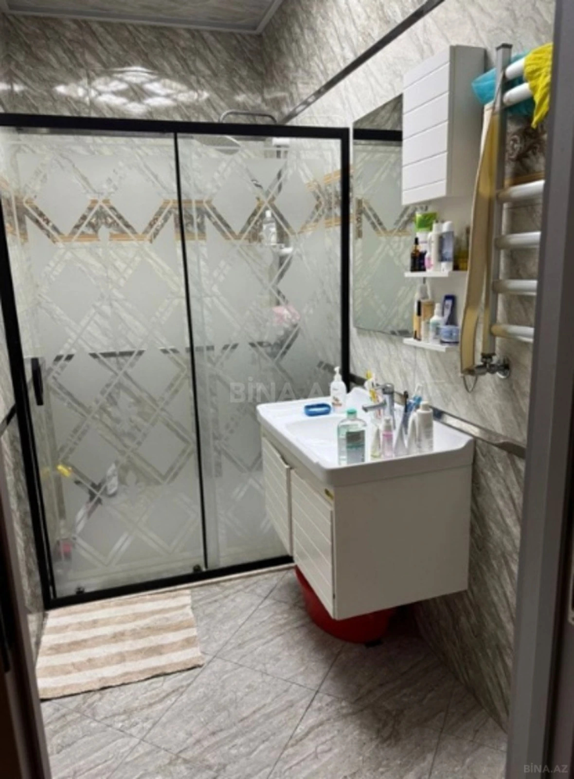 Kirayə verilir 3 otaqlı mənzil 115 m²