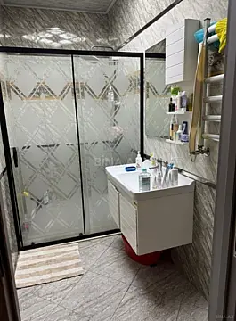 Kirayə verilir 3 otaqlı mənzil 115 m²