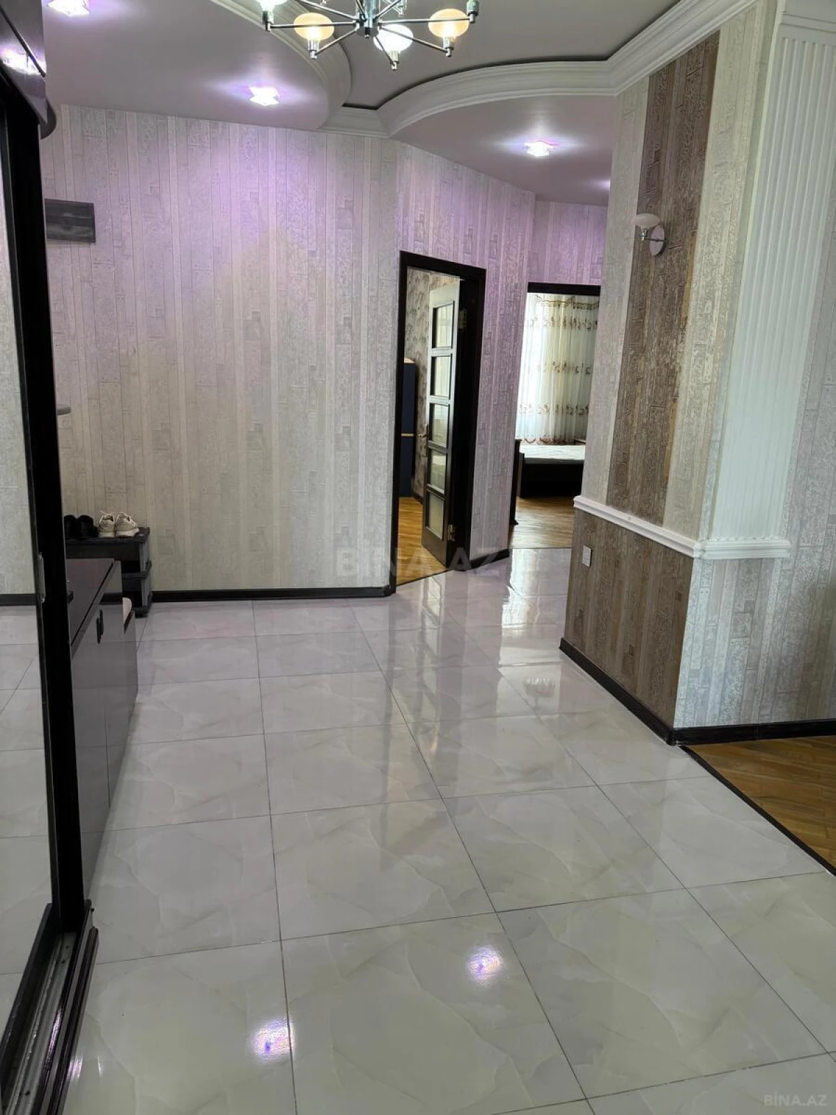 Satılır 3 otaqlı mənzil 125 m²