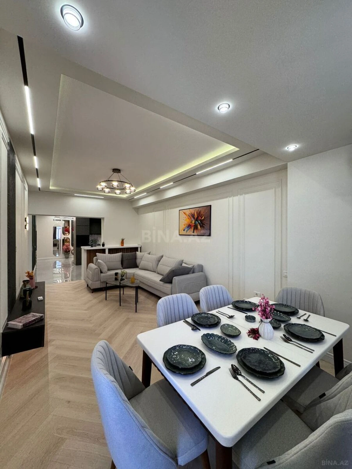 Satılır 3 otaqlı mənzil 92 m²