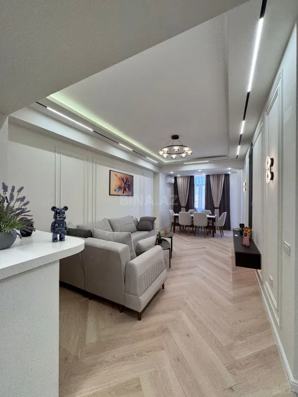 Satılır 3 otaqlı mənzil 92 m²