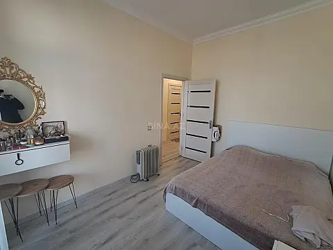 Kirayə verilir 2 otaqlı mənzil 50 m²