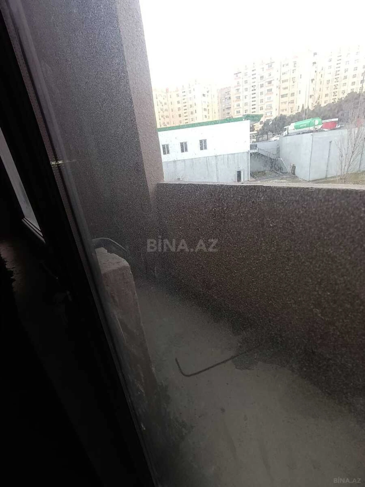 Satılır 2 otaqlı mənzil 73 m²