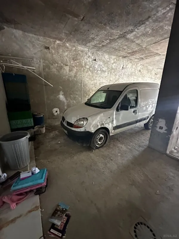 Satılır 5 otaqlı həyət evi 250 m²