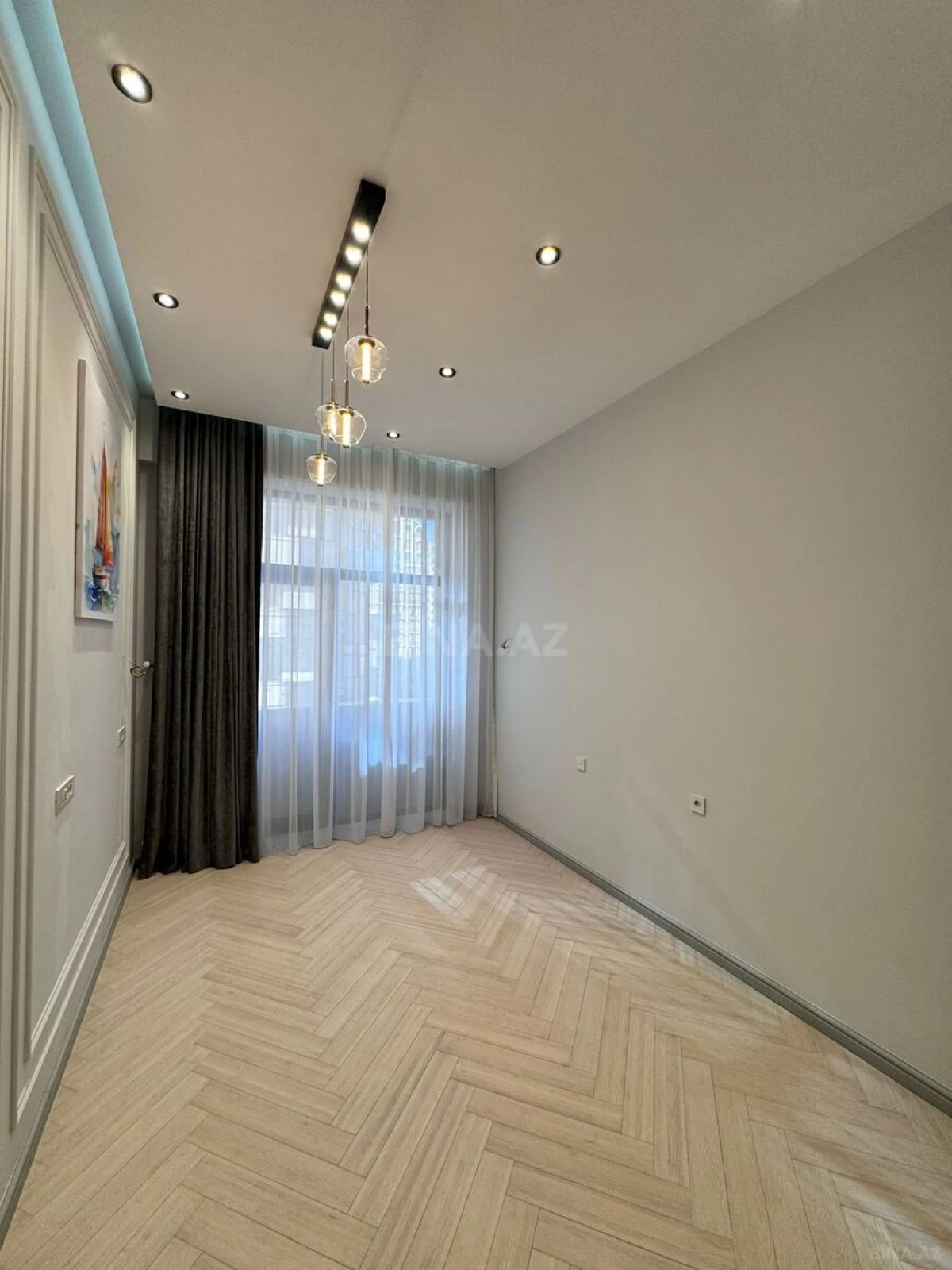 Satılır 3 otaqlı mənzil 125 m²