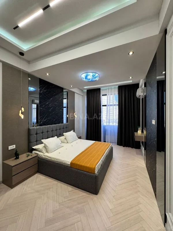 Satılır 3 otaqlı mənzil 125 m²