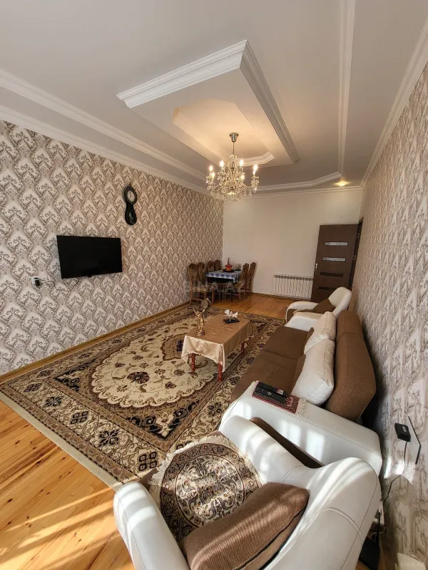 Satılır 3 otaqlı həyət evi 100 m²