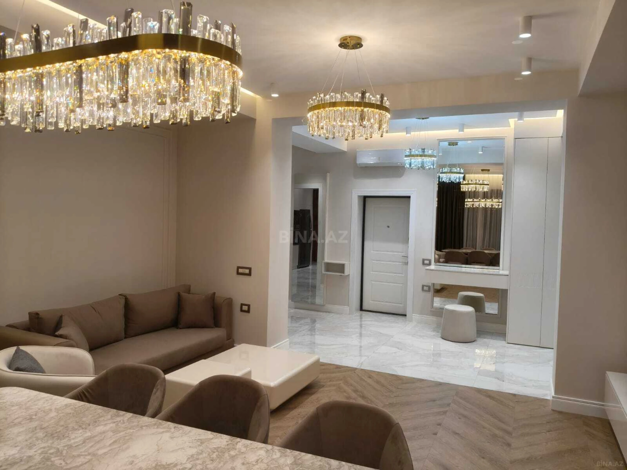 Kirayə verilir 3 otaqlı mənzil 120 m²