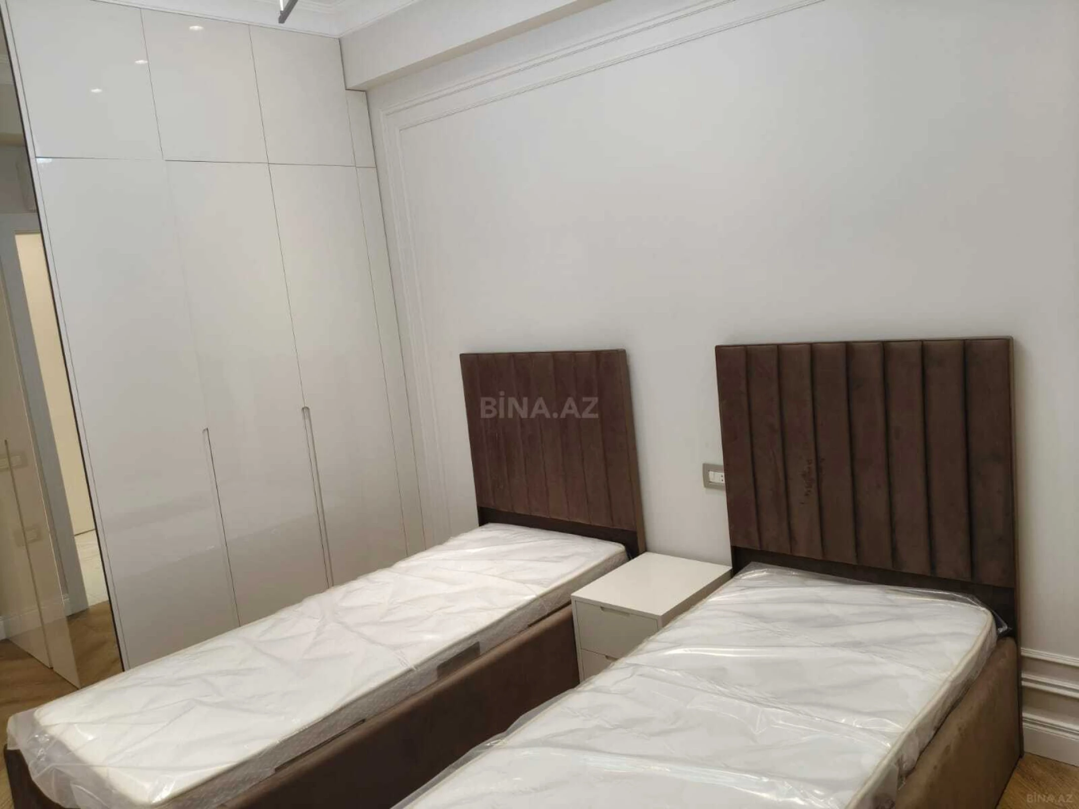 Kirayə verilir 3 otaqlı mənzil 120 m²