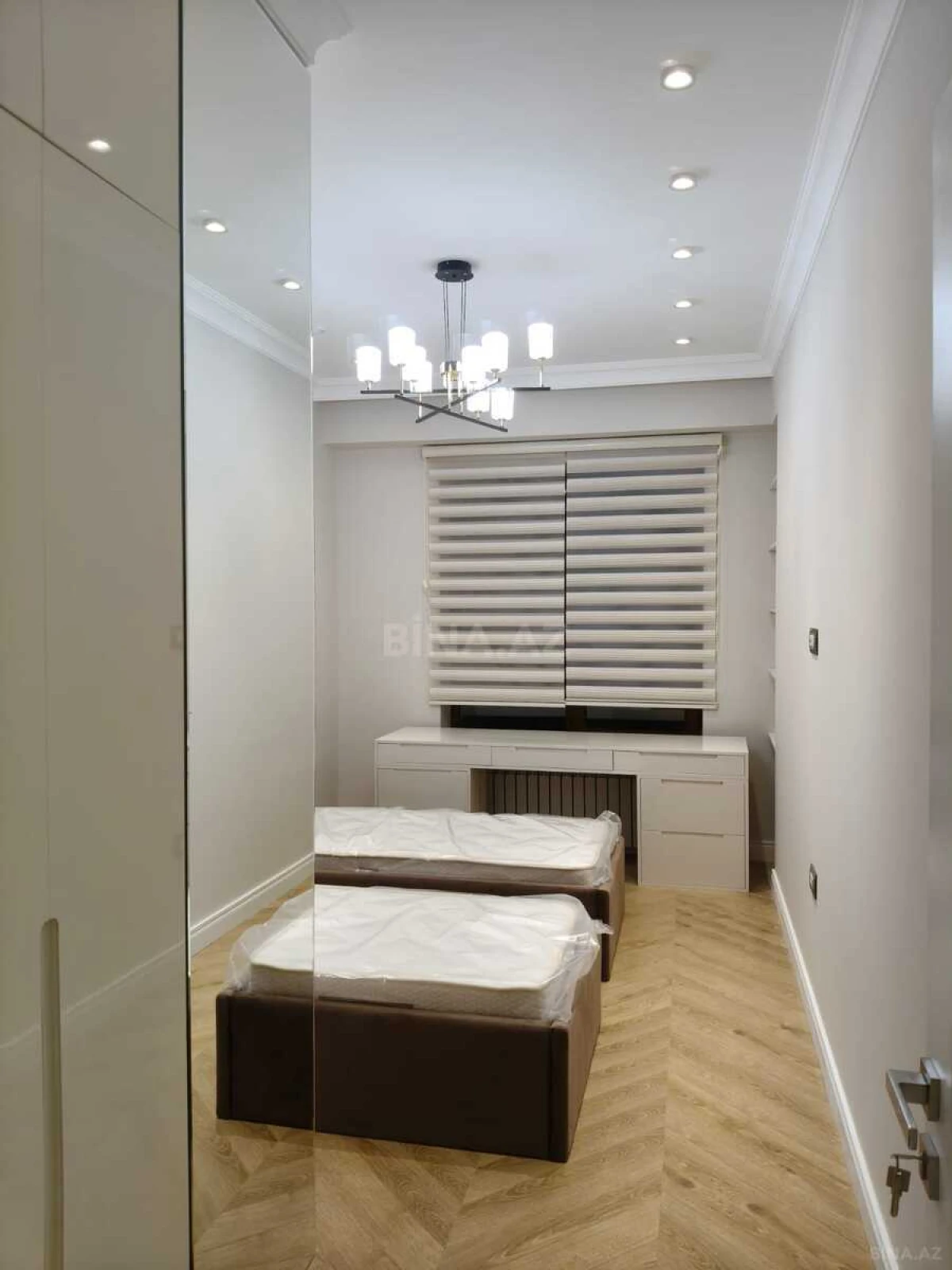 Kirayə verilir 3 otaqlı mənzil 120 m²