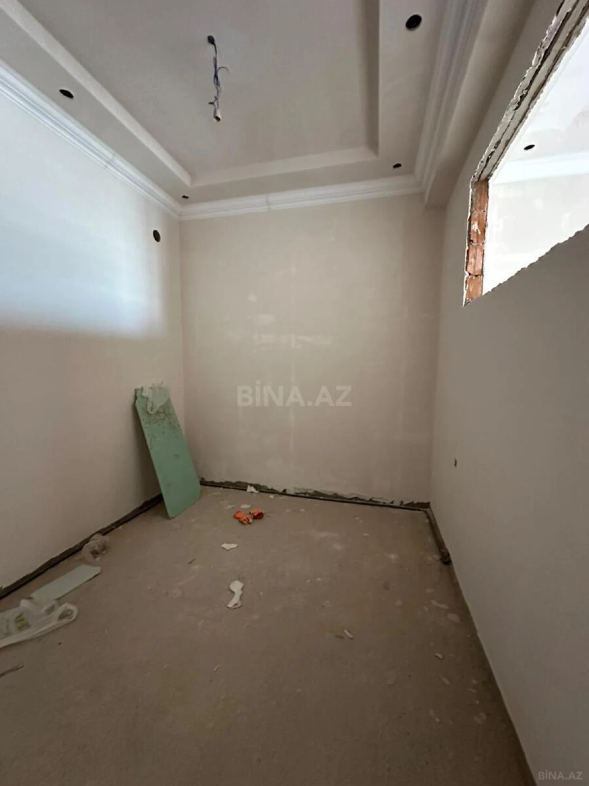 Satılır 2 otaqlı mənzil 58 m²