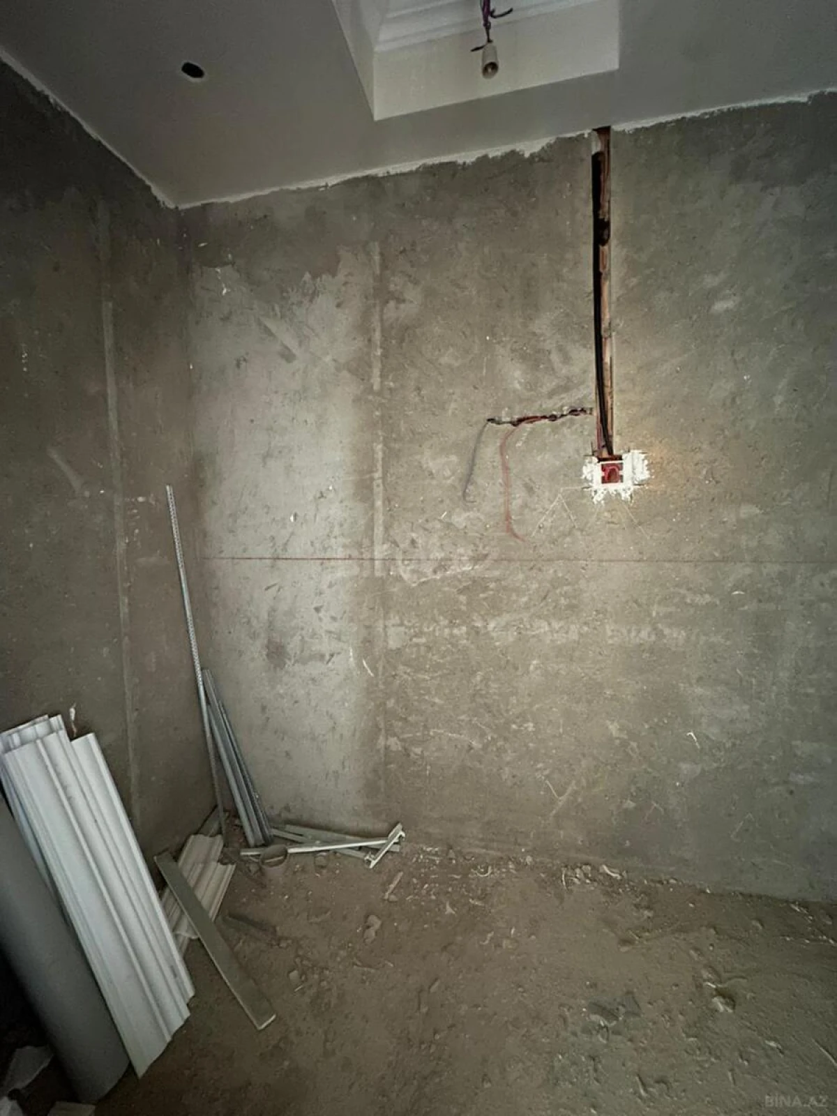 Satılır 2 otaqlı mənzil 58 m²