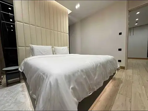 Satılır 2 otaqlı mənzil 70 m²